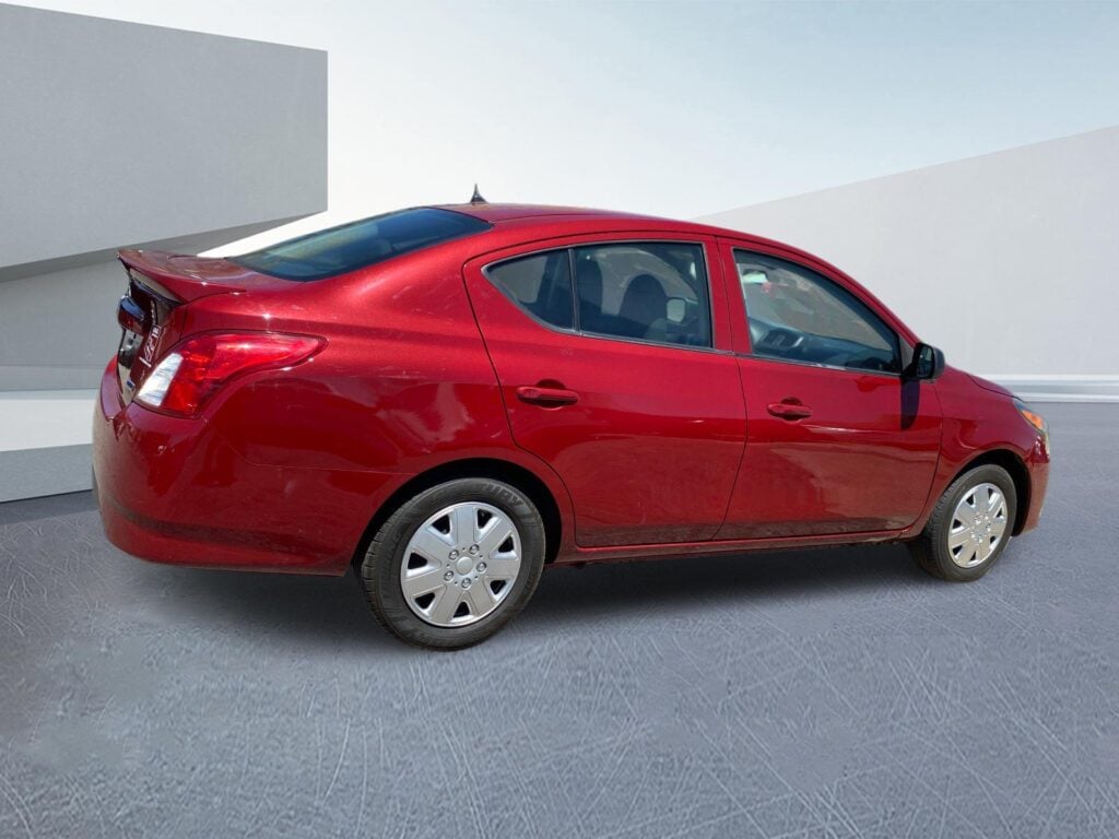 2015 Nissan Versa 1.6 SV Sedan