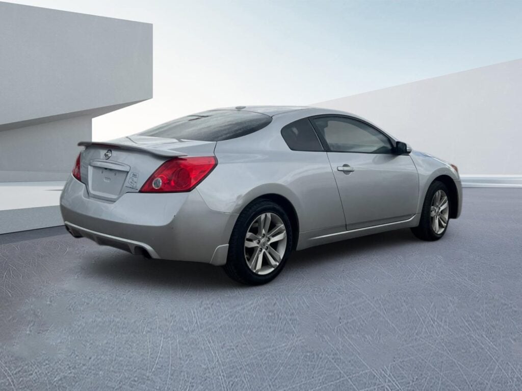 2013 Nissan Altima 2.5 S CVT Coupe