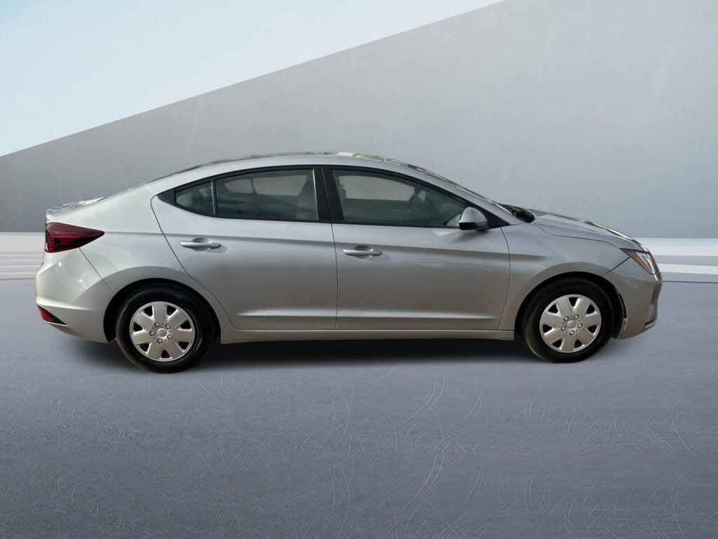 2020 Hyundai Elantra SE 6AT