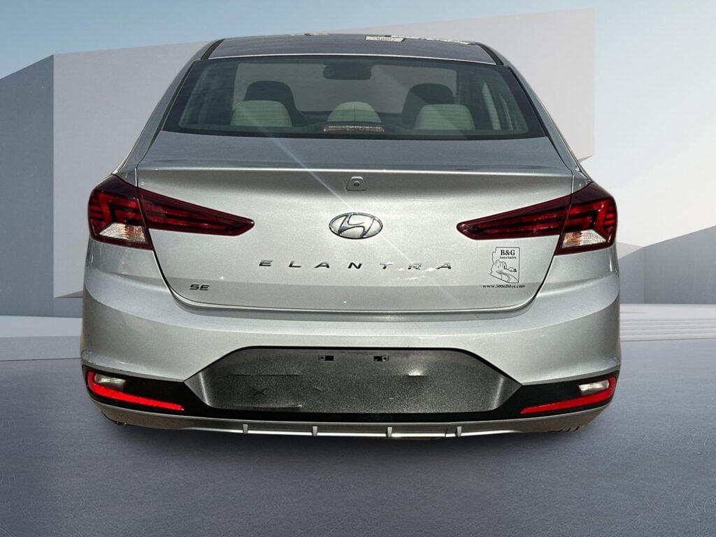2020 Hyundai Elantra SE 6AT