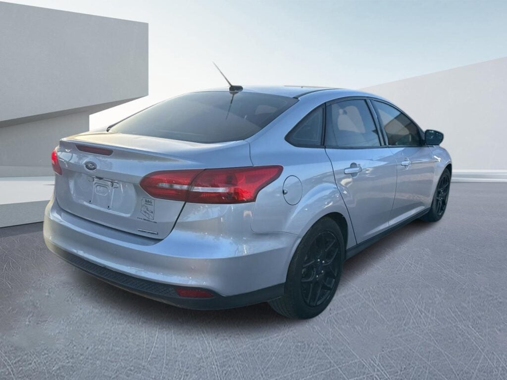 2016 Ford Focus SE Sedan