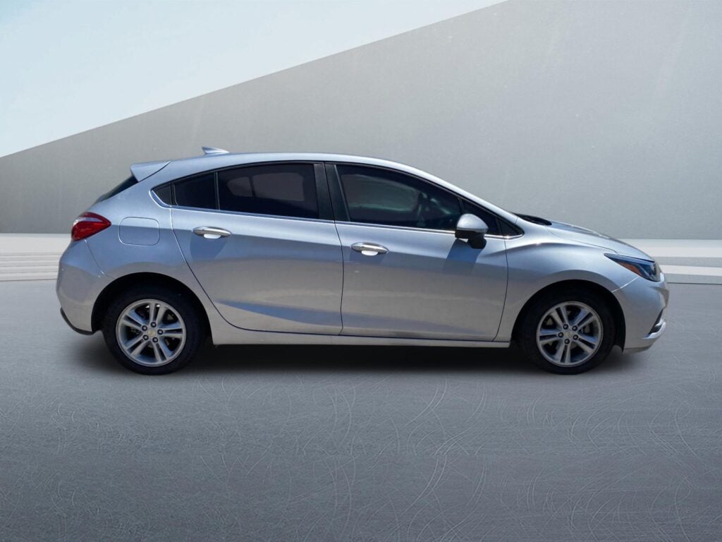 2018 Chevrolet Cruze LT Auto Hatchback