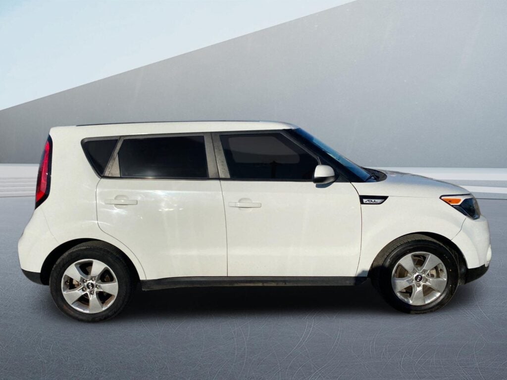 2017 Kia Soul BASE MODEL