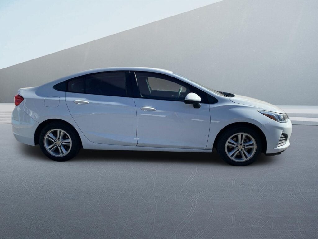 2019 Chevrolet Cruze LS Auto