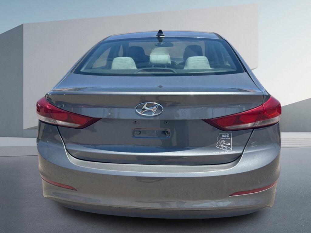 2017 Hyundai Elantra SE