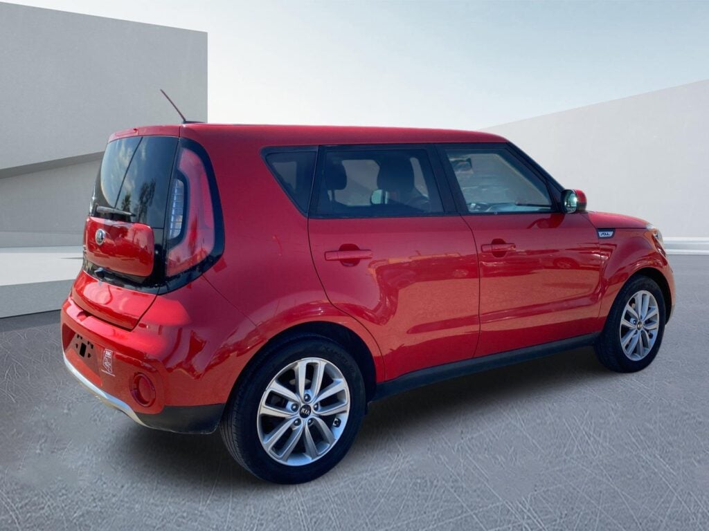 2017 Kia Soul +