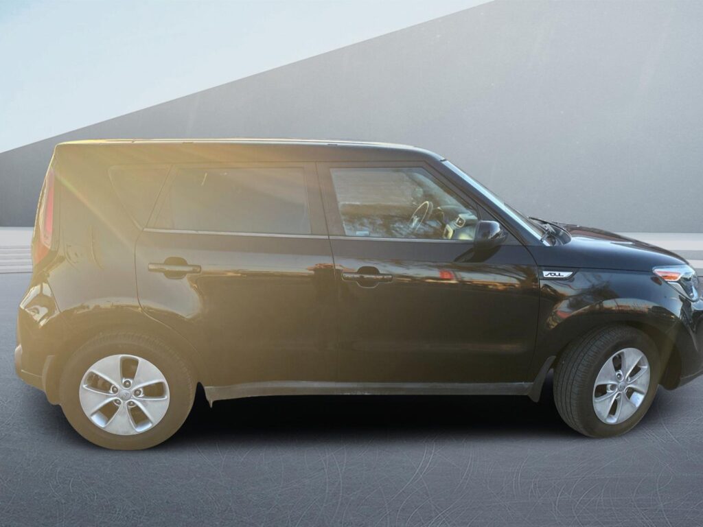 2015 Kia Soul BASE MODEL
