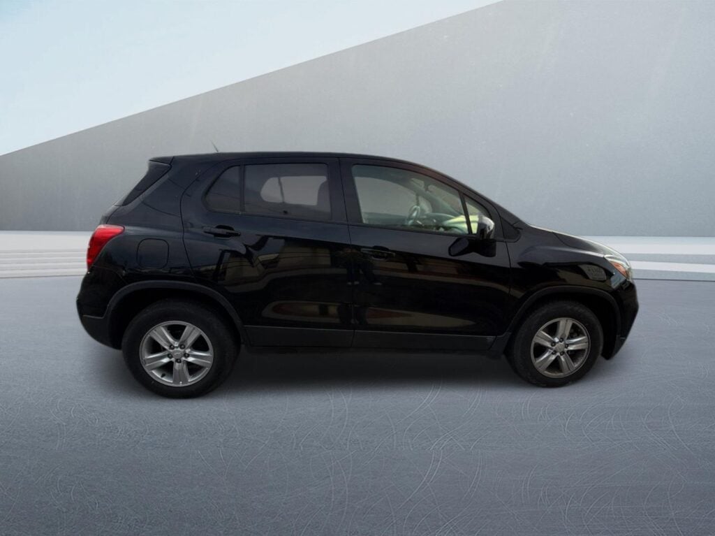 2022 Chevrolet Trax LS FWD