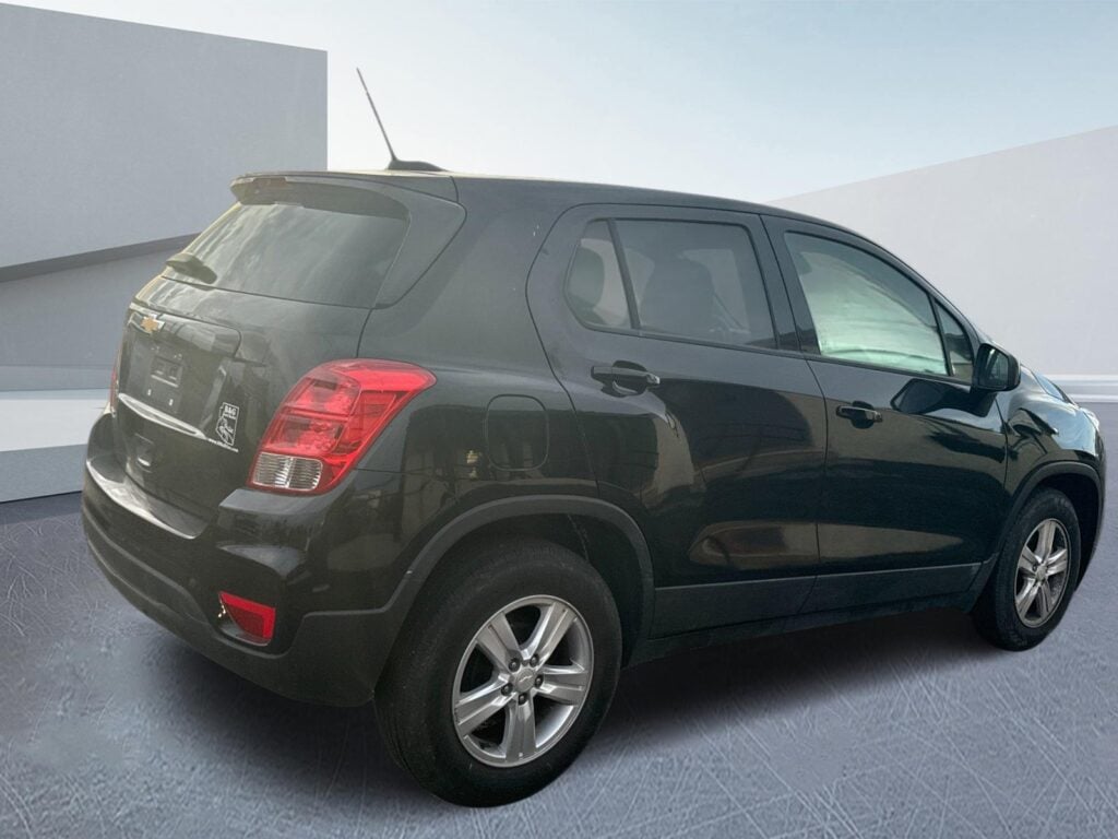 2022 Chevrolet Trax LS FWD