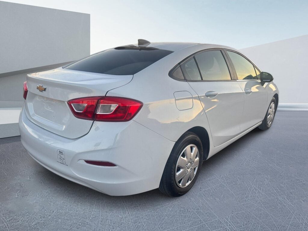 2018 Chevrolet Cruze LS Auto