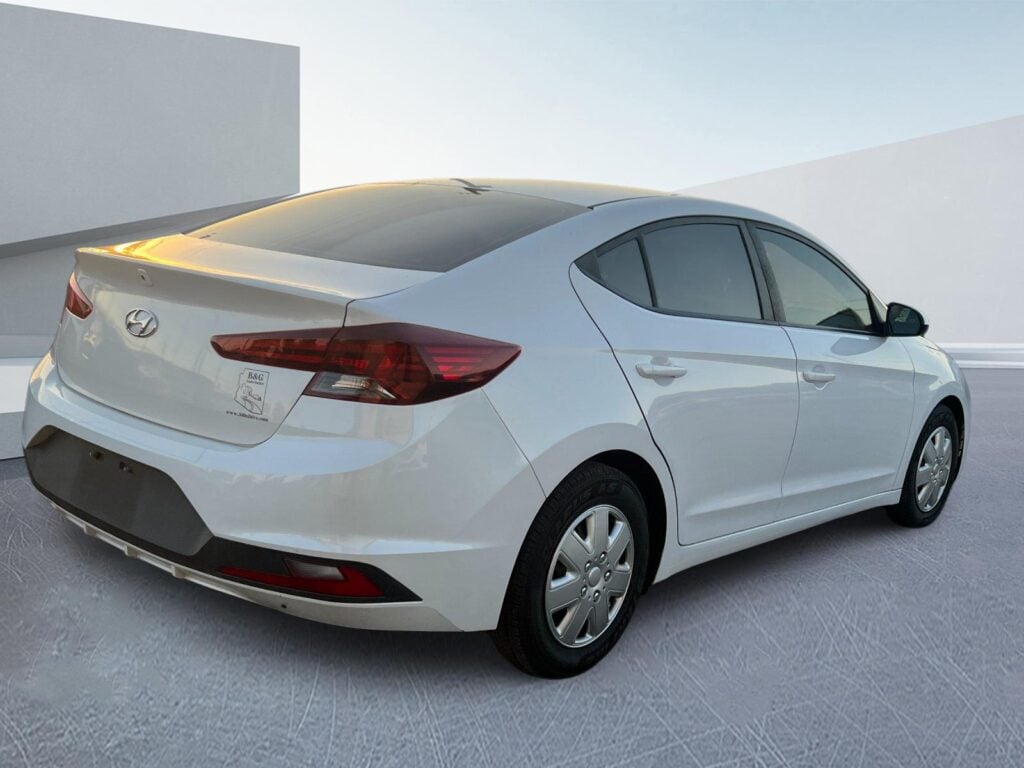 2020 Hyundai Elantra SE 6AT