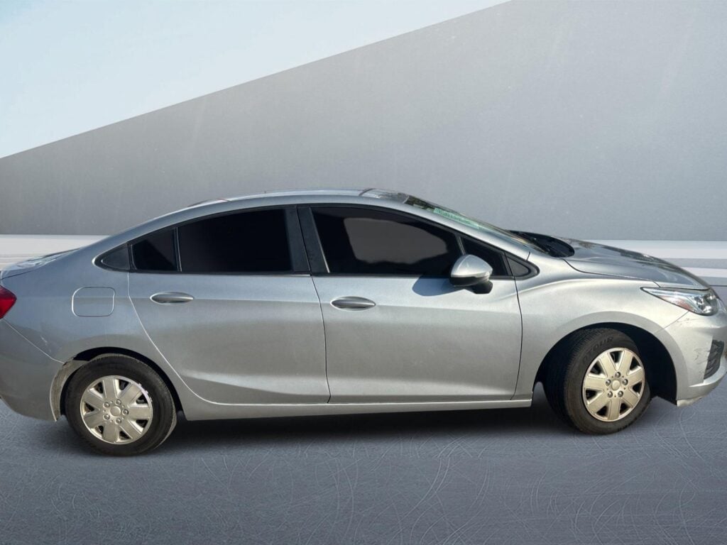 2019 Chevrolet Cruze LS Auto