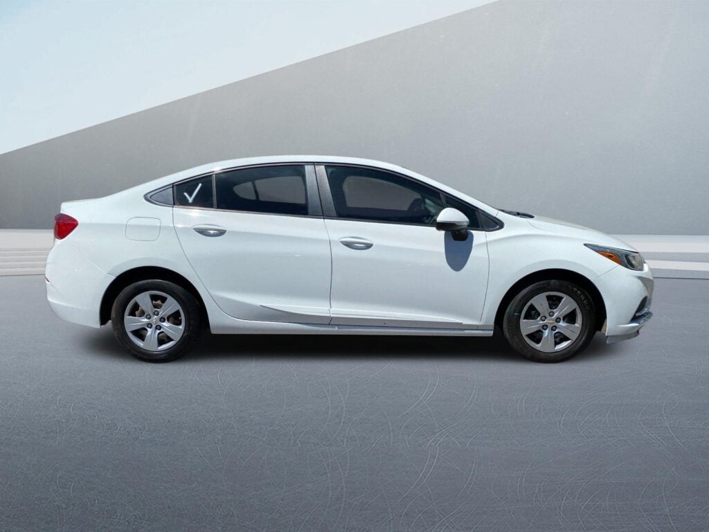 2018 Chevrolet Cruze LS Auto