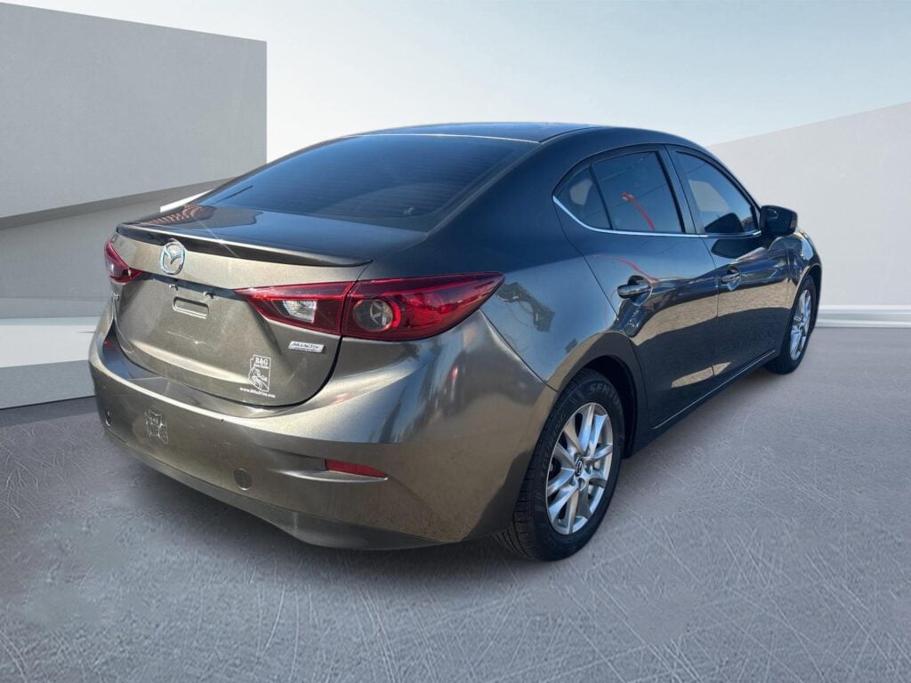 2016 Mazda MAZDA3 i Touring AT 4-Door