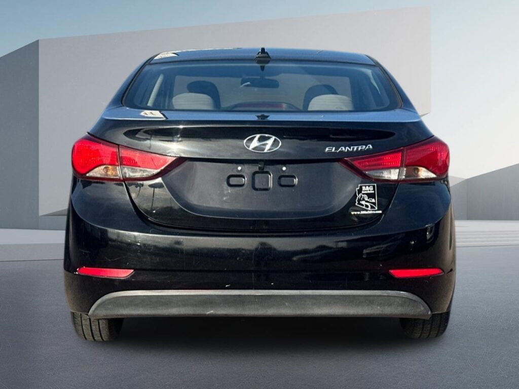 2016 Hyundai Elantra SE 6AT
