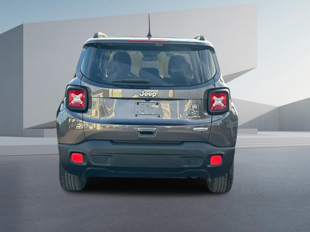 2018 Jeep Renegade Latitude FWD