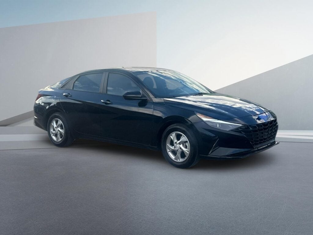 2022 Hyundai Elantra SE