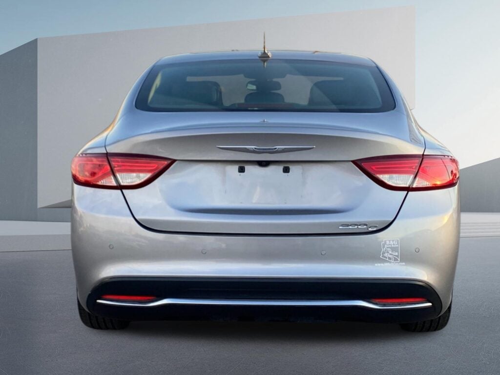 2016 Chrysler 200 C