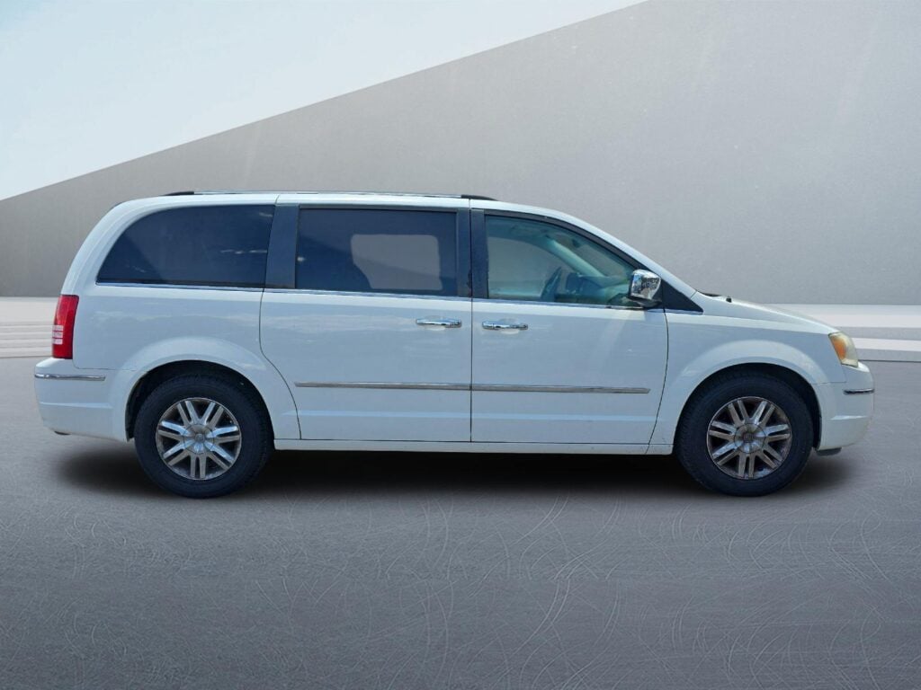2008 Chrysler Town & Country Limited