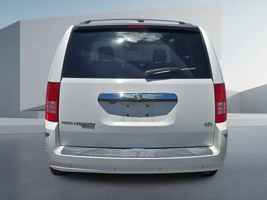 2008 Chrysler Town & Country Limited