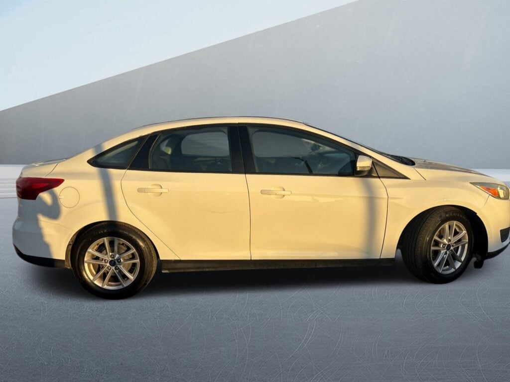 2016 Ford Focus SE Sedan