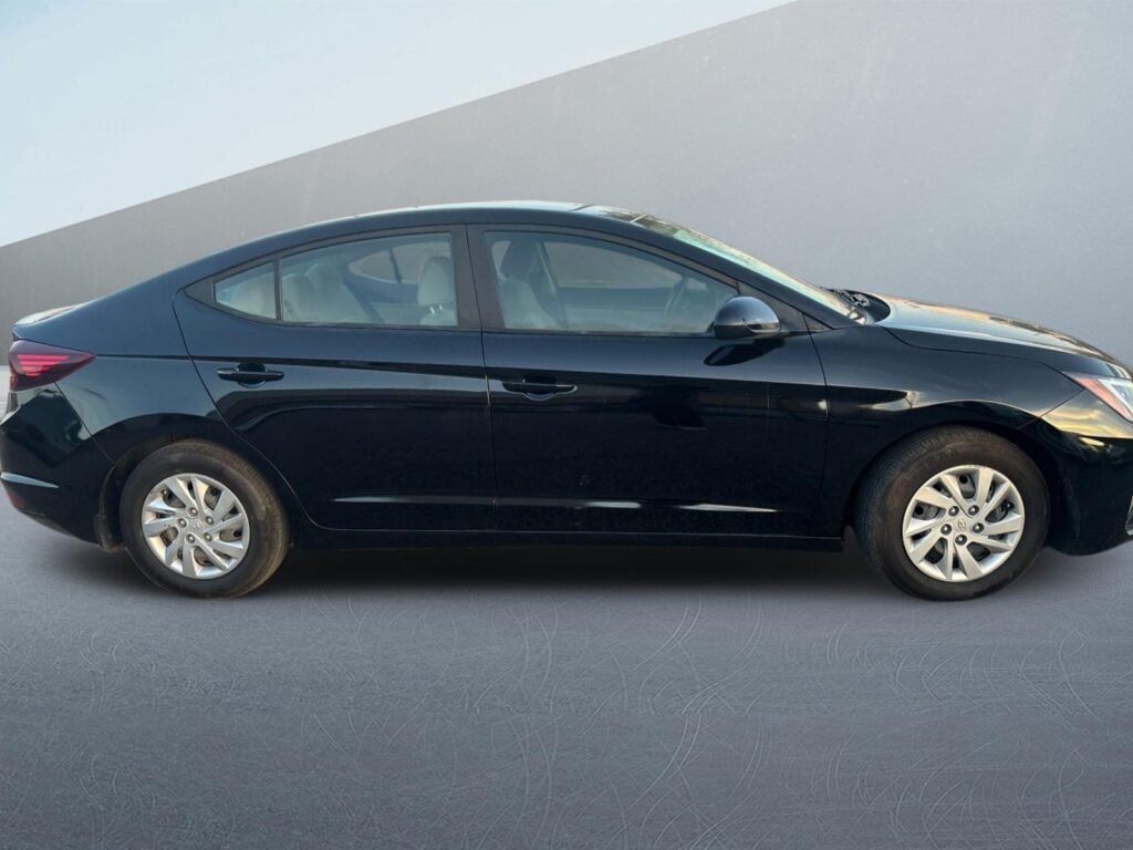 2020 Hyundai Elantra SE 6AT