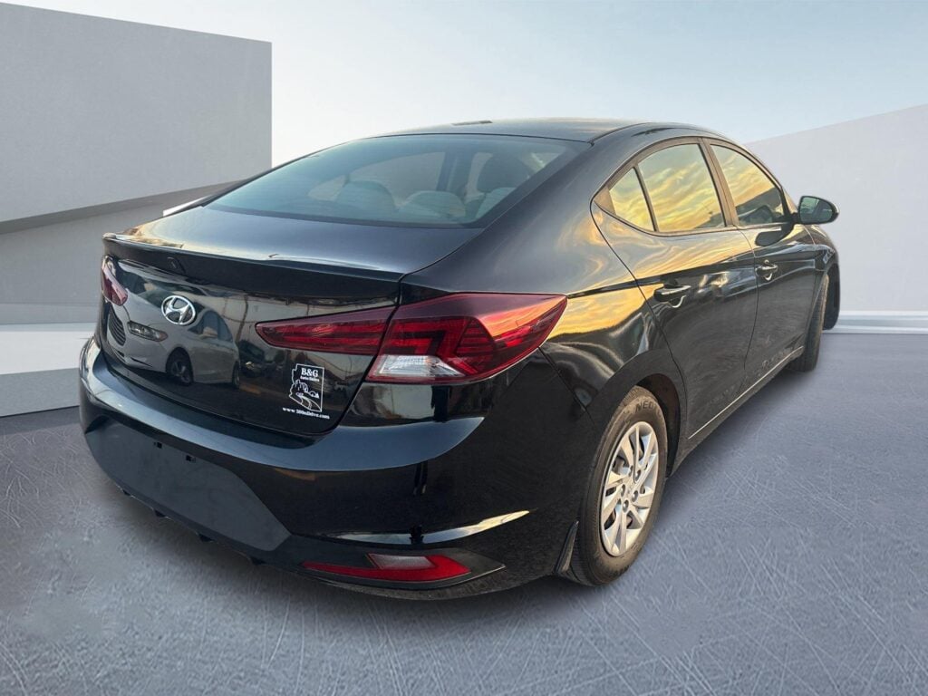 2020 Hyundai Elantra SE 6AT