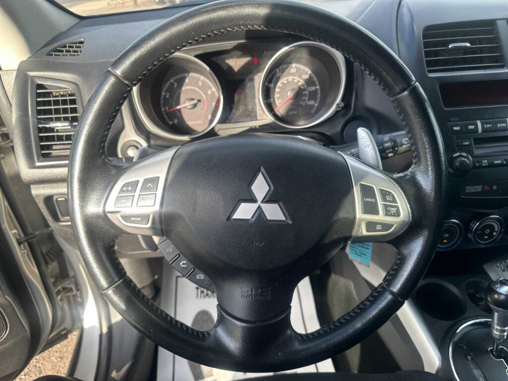 2013 Mitsubishi Outlander Sport ES 2WD