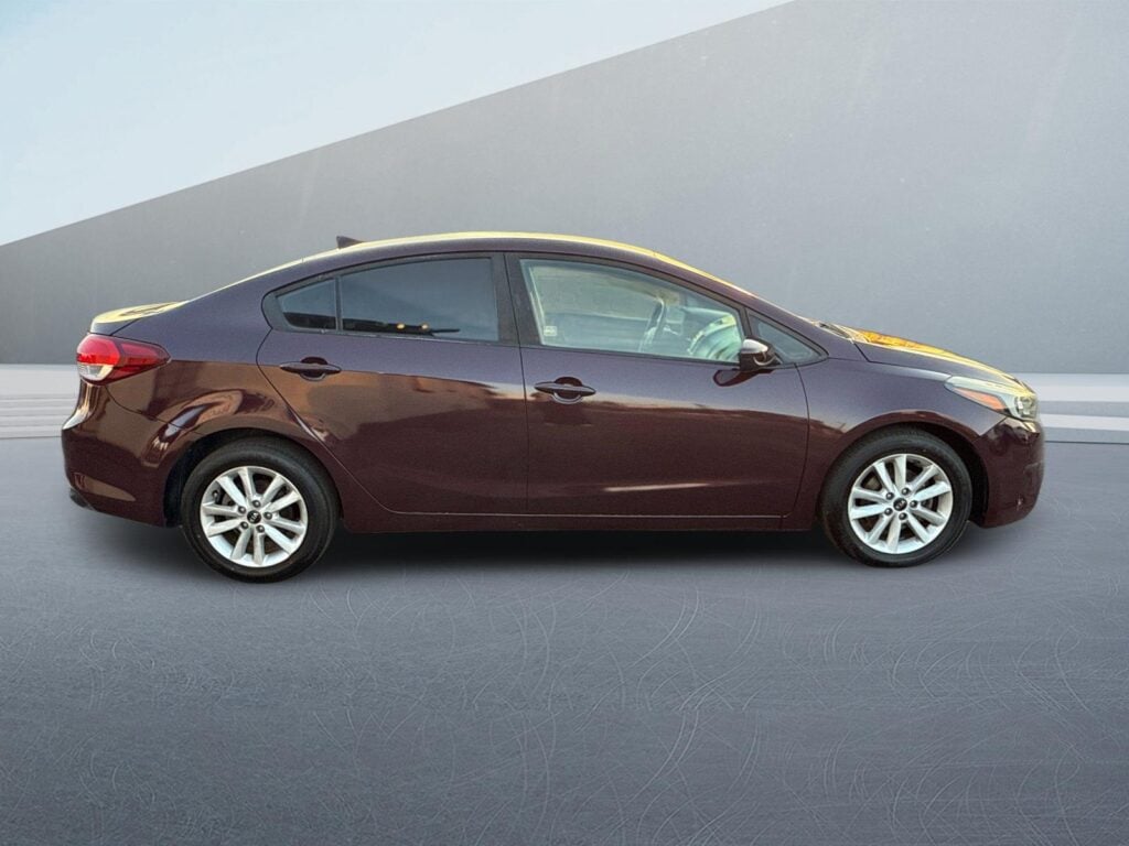 2017 Kia Forte LX 6A