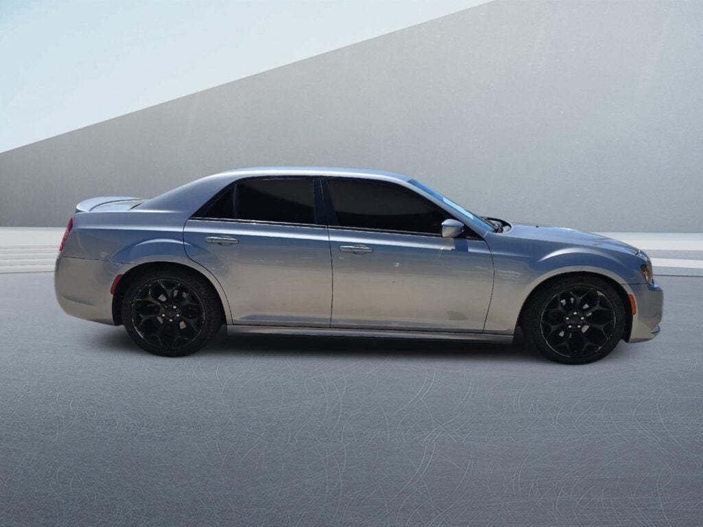 2017 Chrysler 300 S V6 RWD