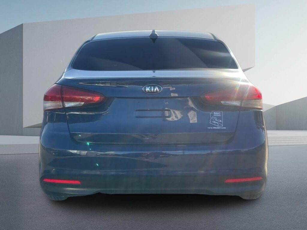 2017 Kia Forte LX 6A