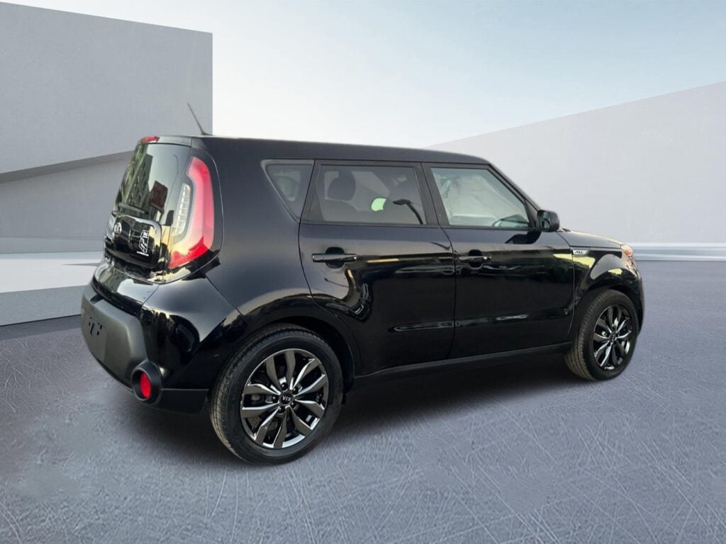 2015 Kia Soul +