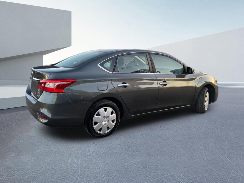 2017 Nissan Sentra S 6MT
