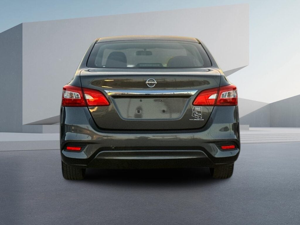 2017 Nissan Sentra S 6MT