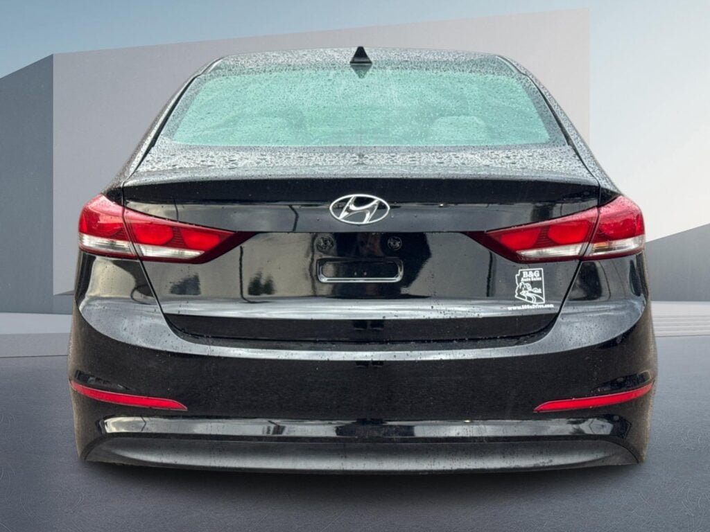 2017 Hyundai Elantra SE 6AT