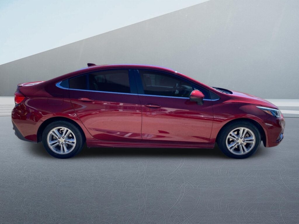 2018 Chevrolet Cruze LT Auto