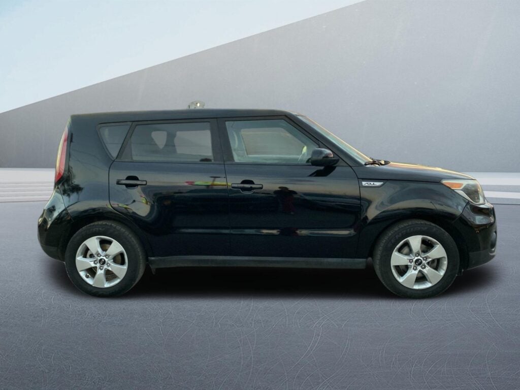 2017 Kia Soul Base 6A