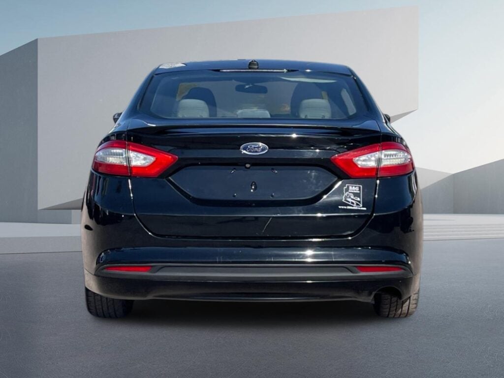 2016 Ford Fusion S