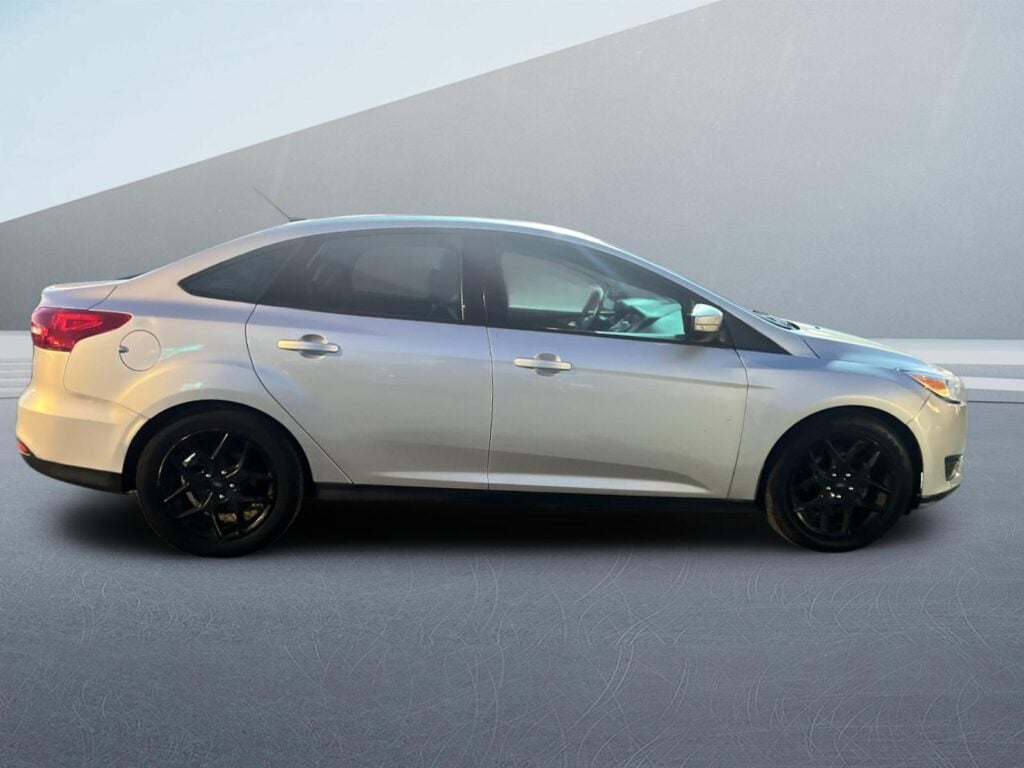 2016 Ford Focus SE Sedan