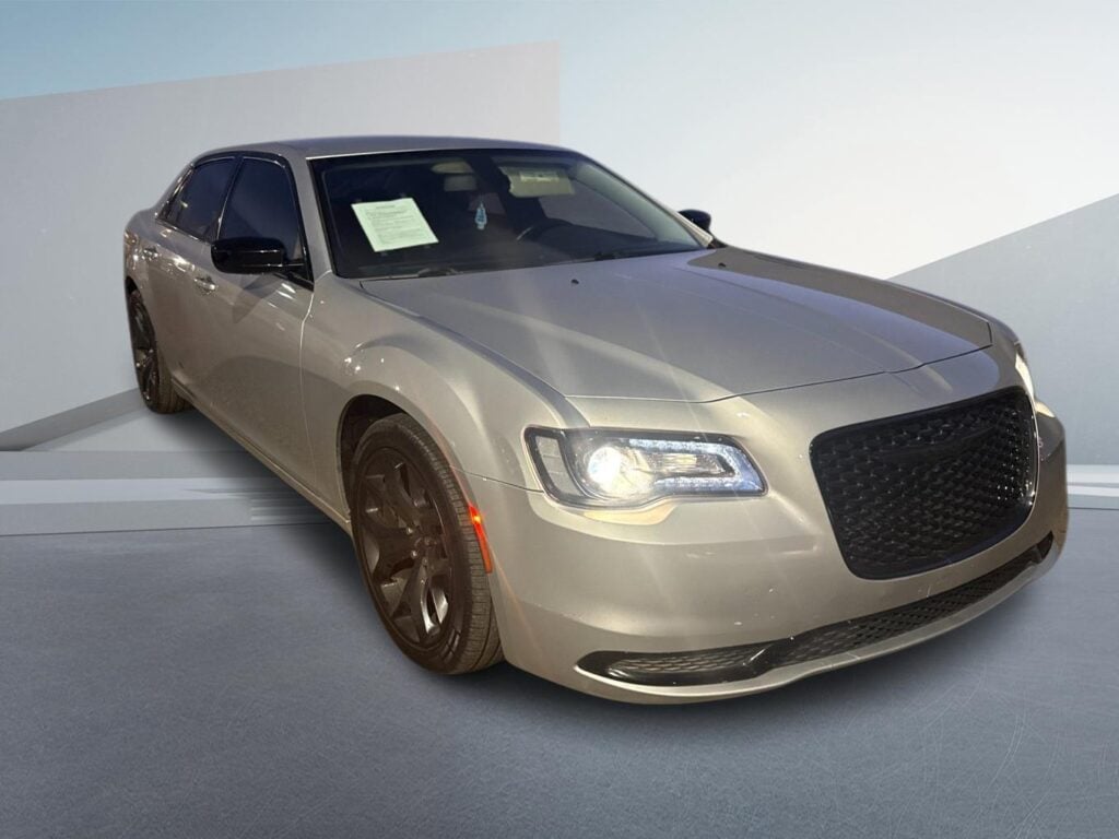 2021 Chrysler 300 Touring