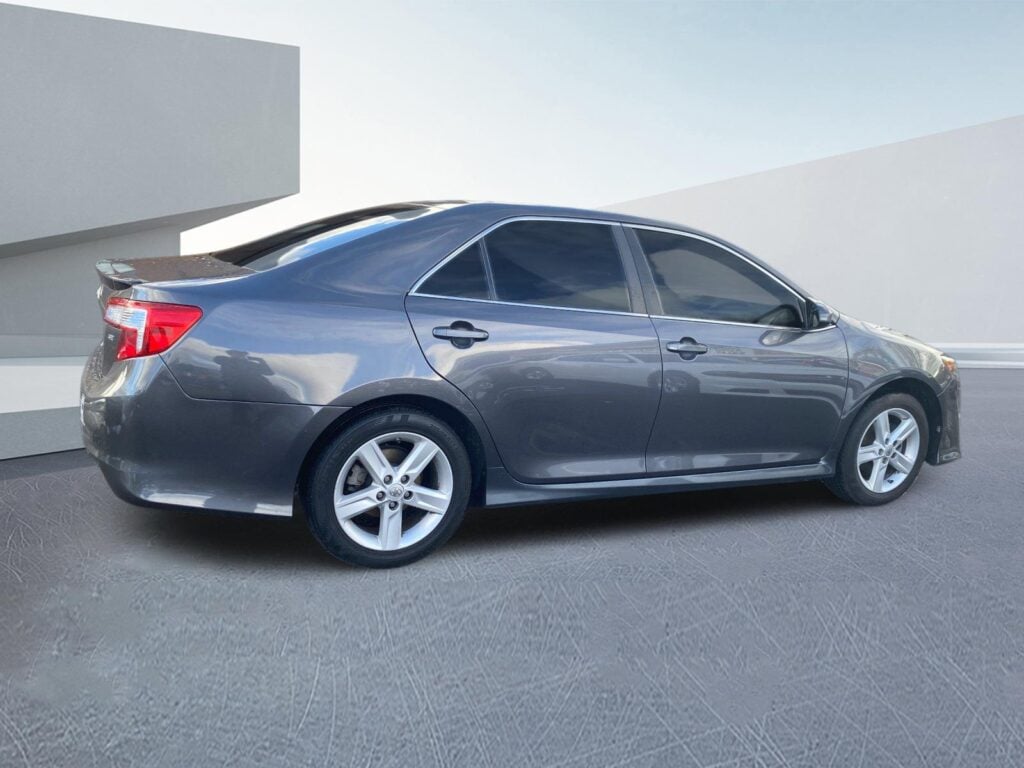 2014 Toyota Camry L LE SE Sport XLE Sport
