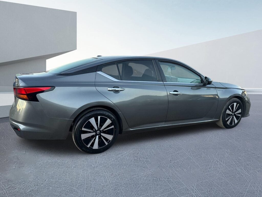 2021 Nissan Altima SV