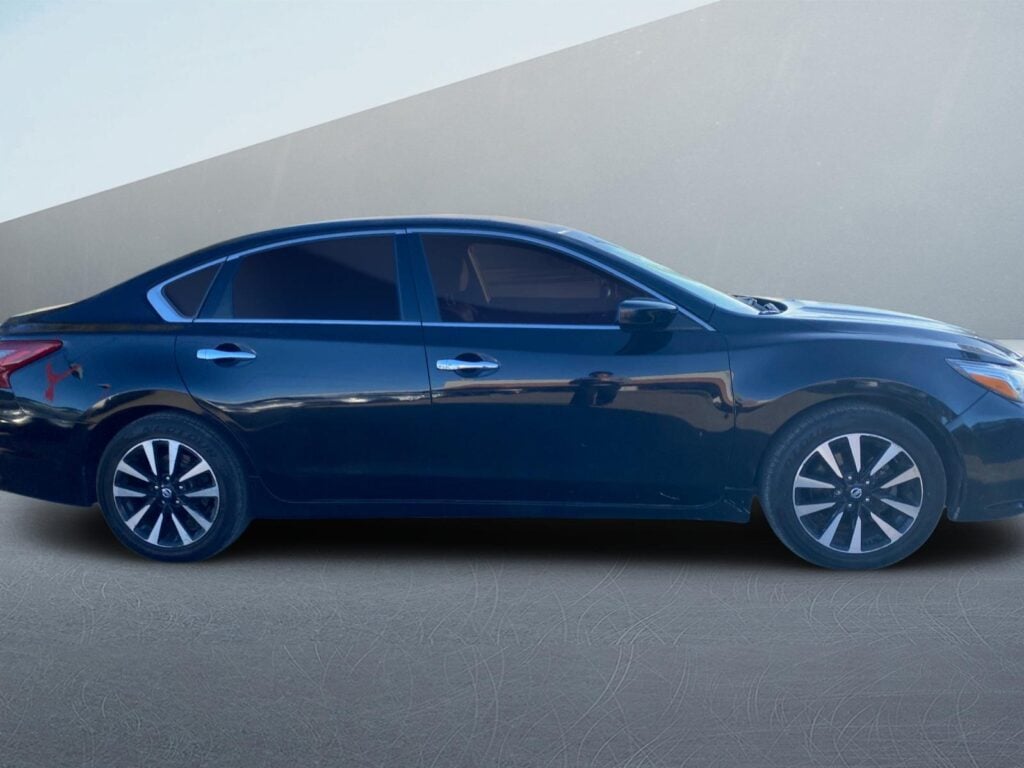 2018 Nissan Altima SV
