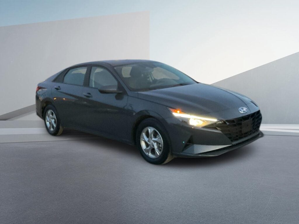 2023 Hyundai Elantra SE
