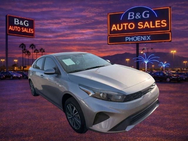 2023 Kia Forte LXS AT's photo
