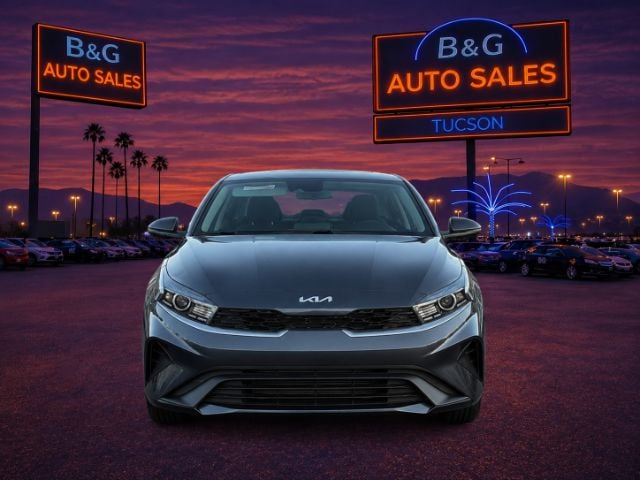 2023 Kia Forte LX - Photo 2