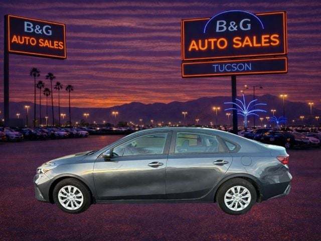 2023 Kia Forte LX - Photo 7