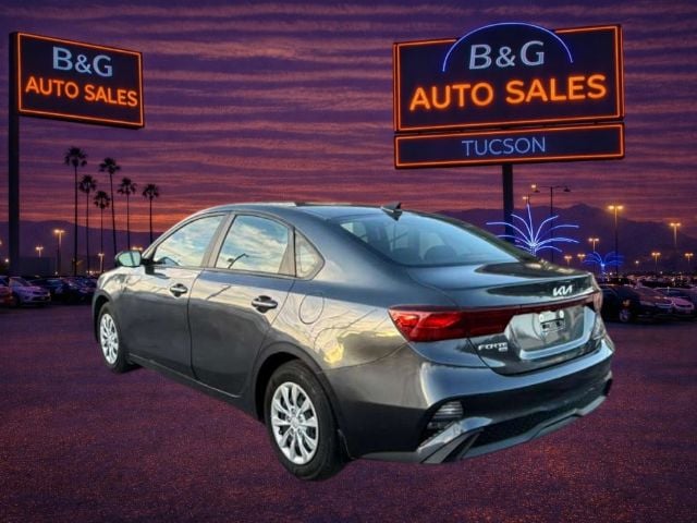 2023 Kia Forte LX - Photo 6